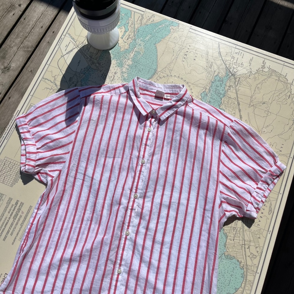 Gap Vertical Striped Button Up Top